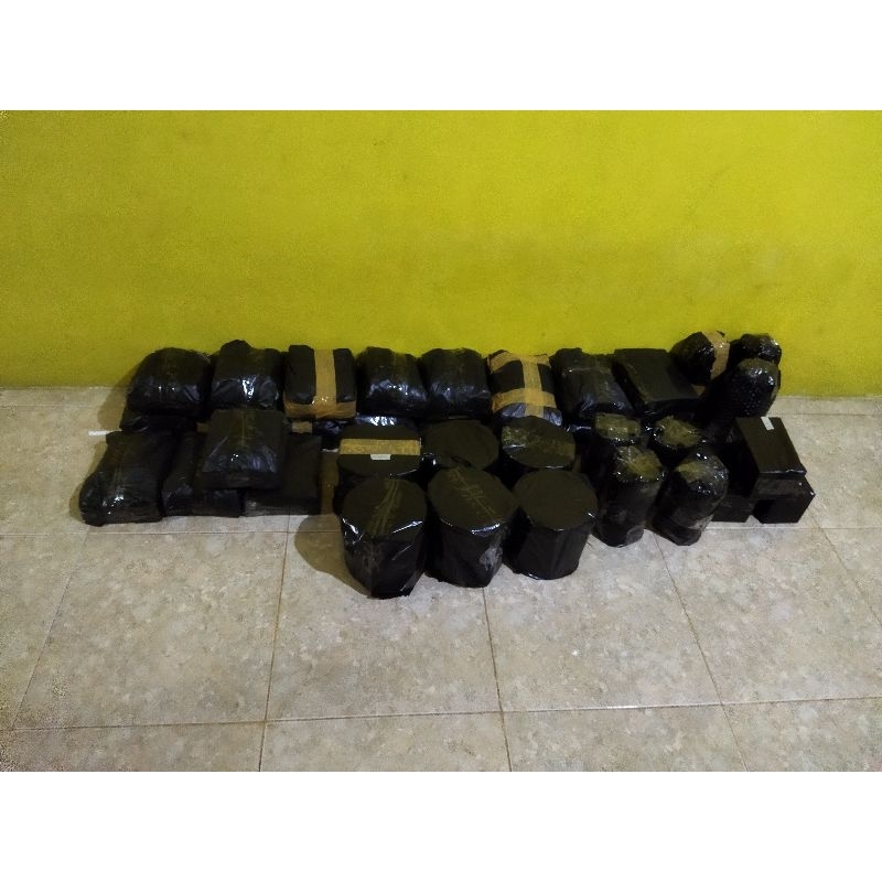 

paket jajanan lebaran