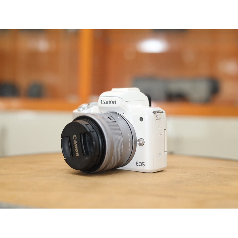 KAMERA CANON EOS M50 LENSA 15-45MM MULUS HARGA TERMURAH - CANON EOS M50 TERMURAH - CANON EOS M50 LEN