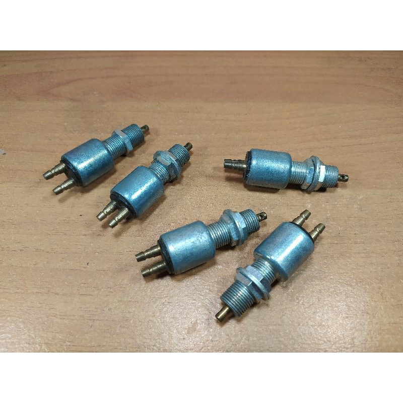 Switch rem belakang Suzuki GT185 GT250 GT380 original baru