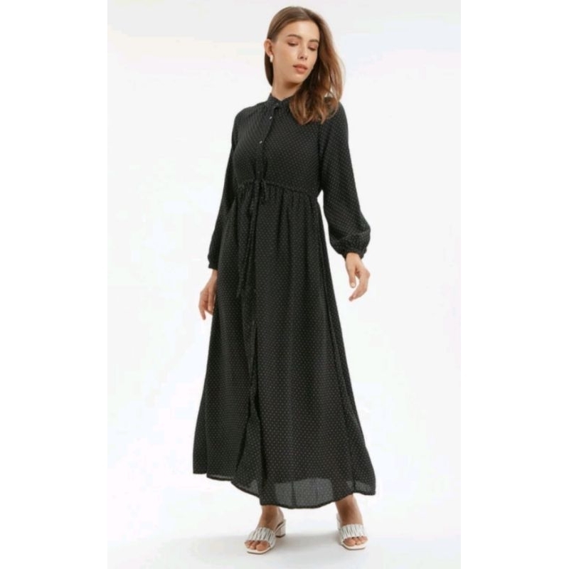 Minimal Belfa Black Polkadot Maxi Dress