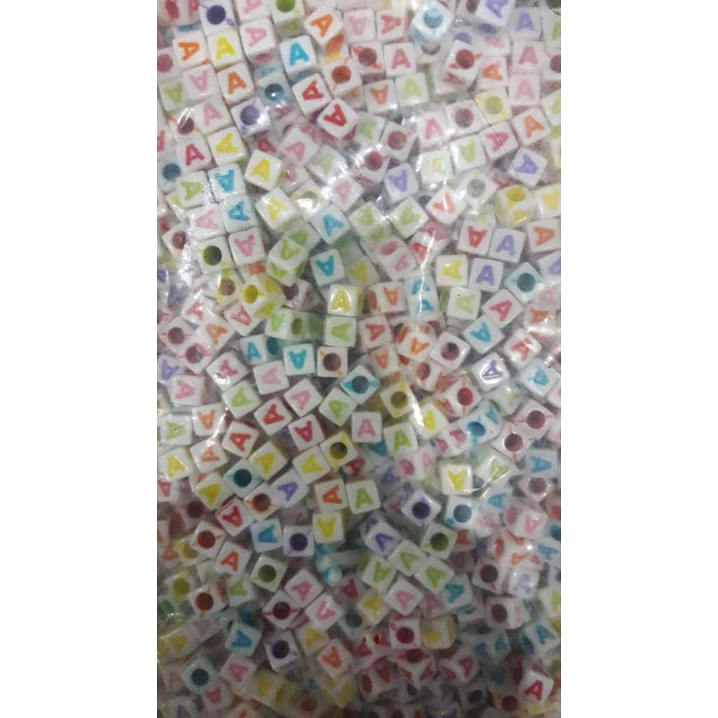 mote kotak huruf A warna