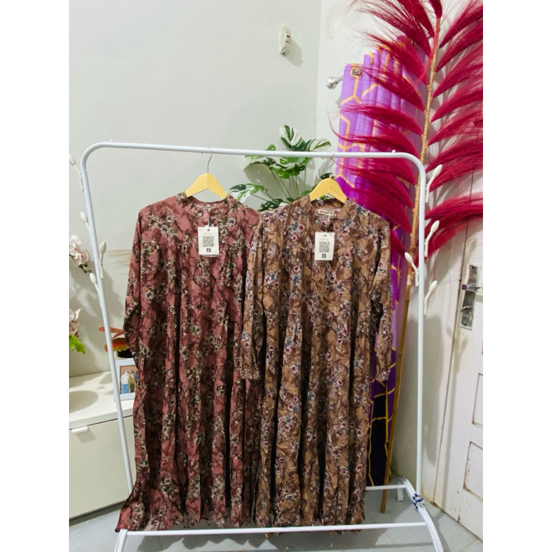 Midi motif bunga rayon twill