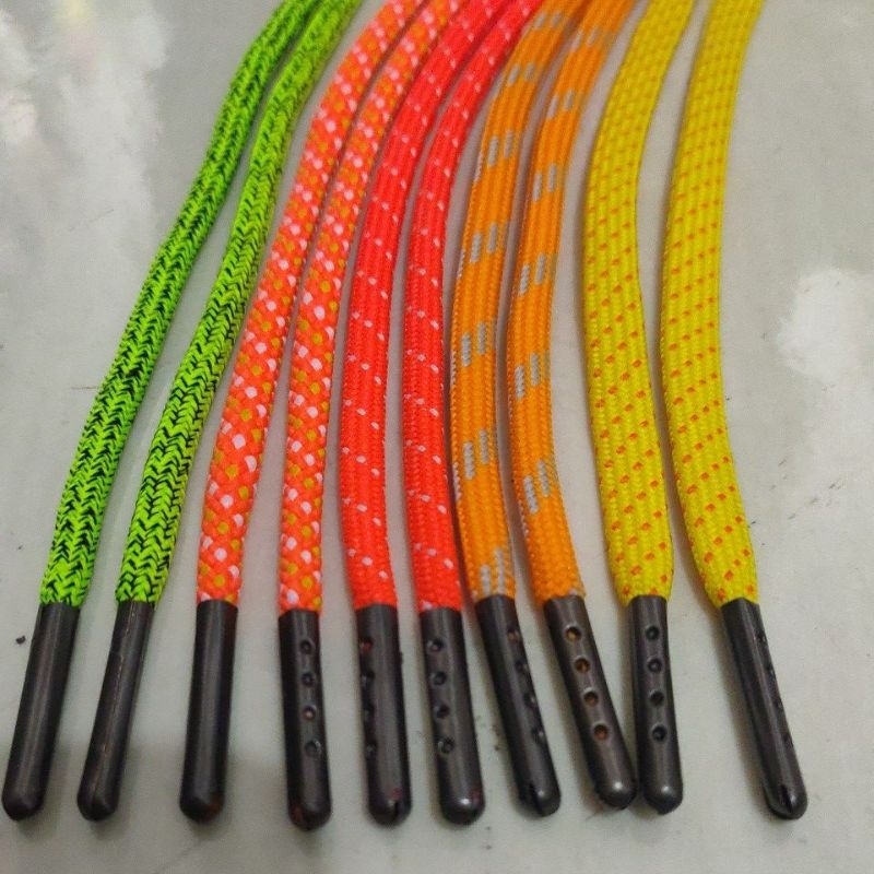 Tali sepatu MOTIF flat aglet perpasang