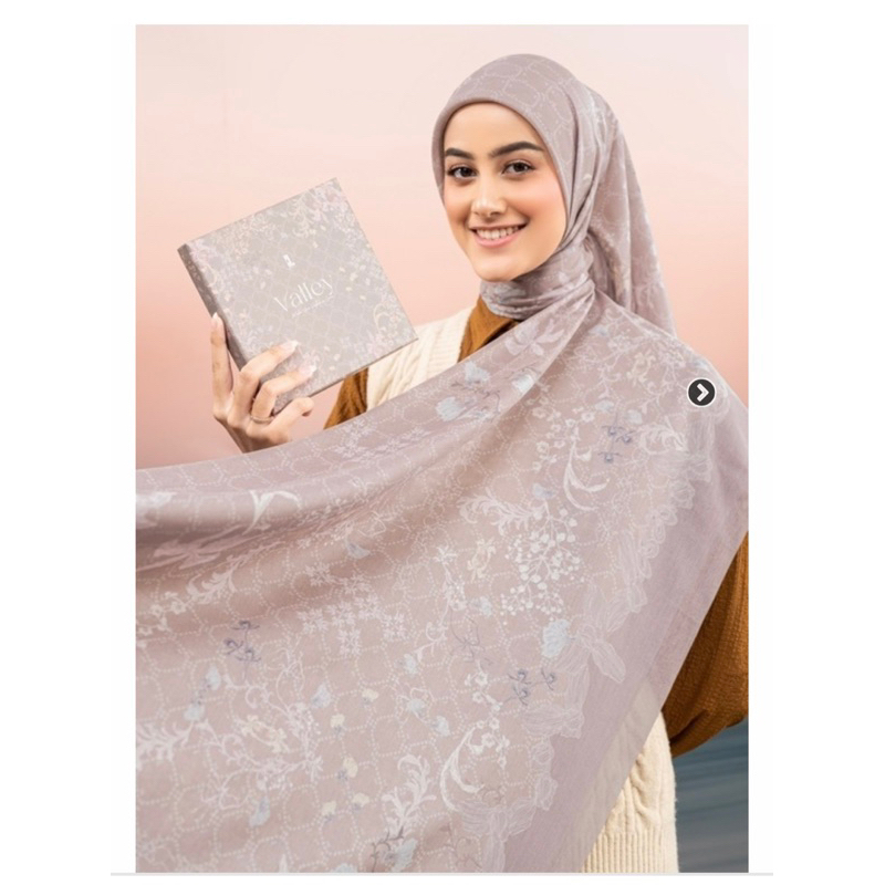 (SOLD) NEW Valley Scarf by Heylocal