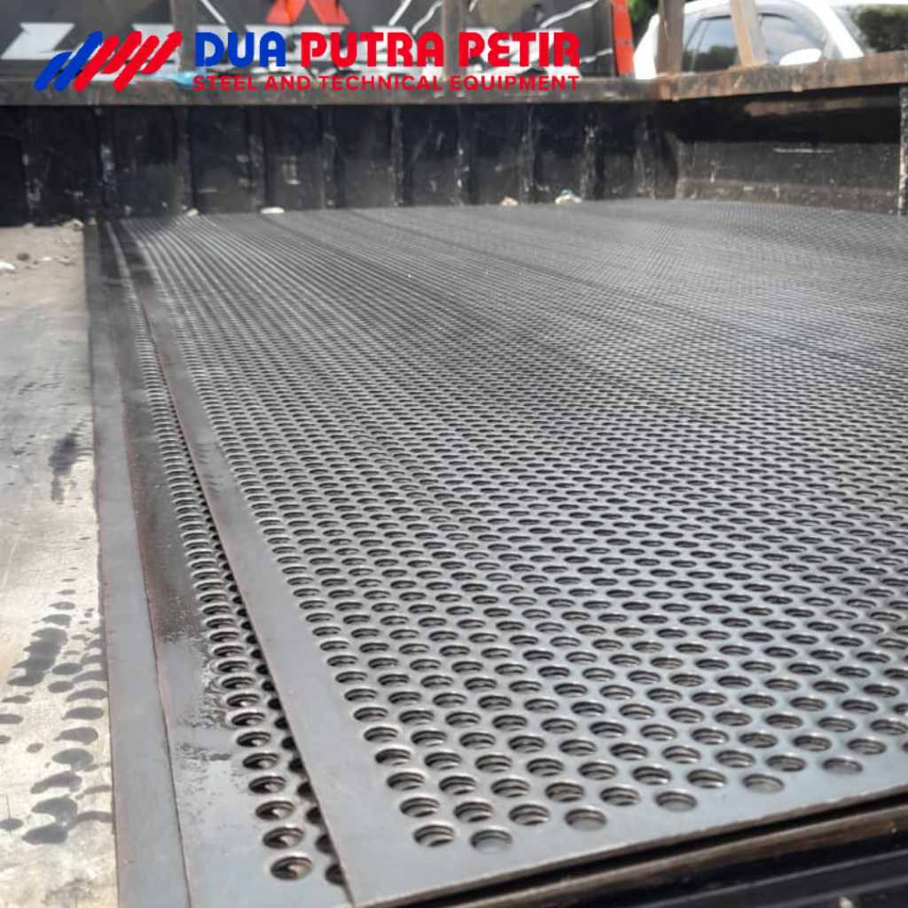 Plat Lubang Besi 1mm 4x8 ft Lubang 10mm