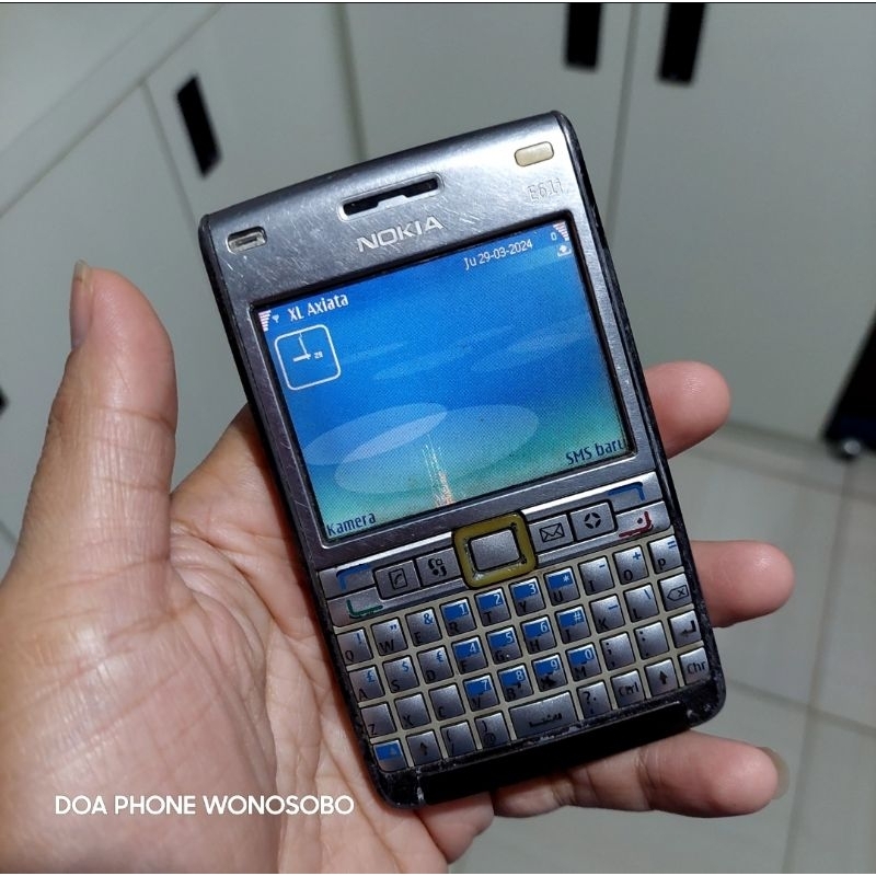 NOKIA E61i , MINUS