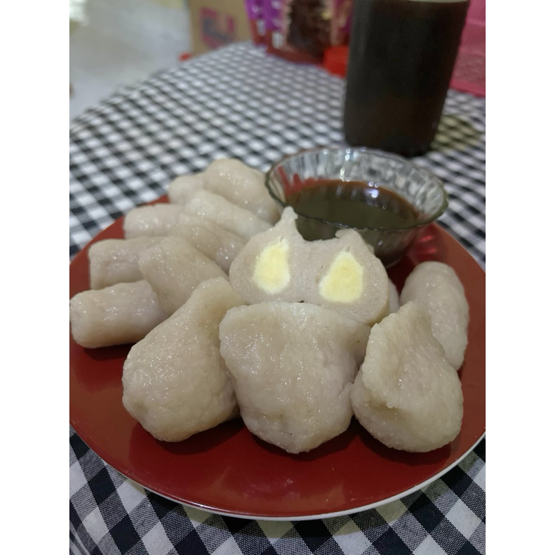 

Paket Pempek ikan Gabus 100k (isi 30+Cuka 250ml) asli Palembang
