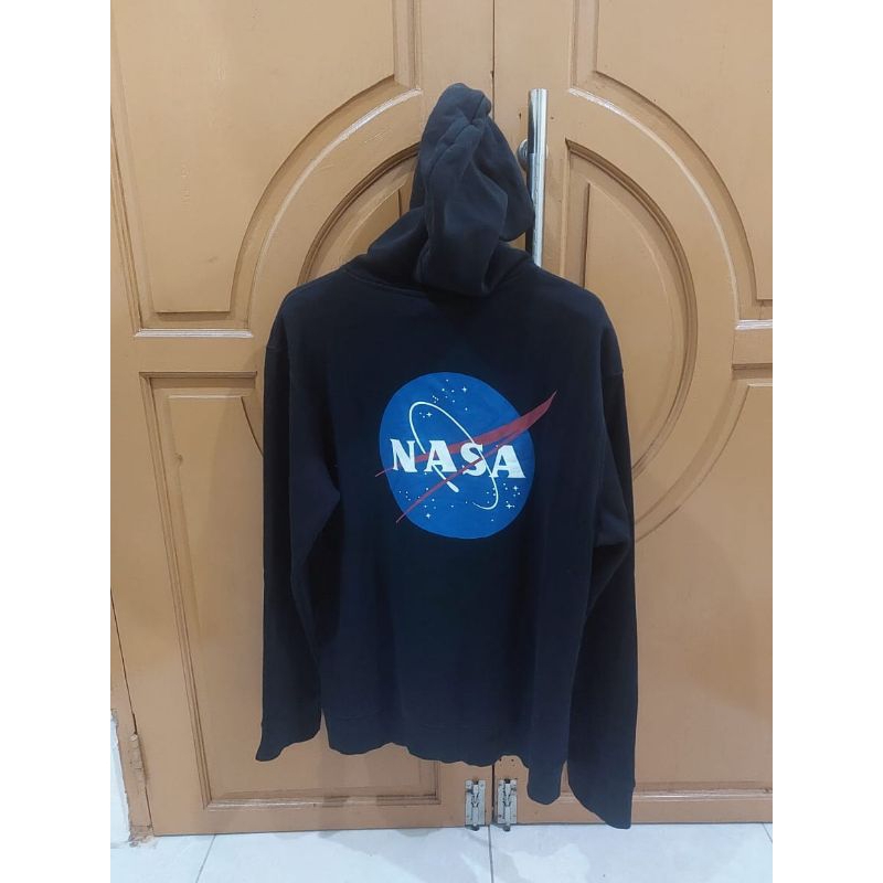 Hoodie hnm black nasa ori bukan qc