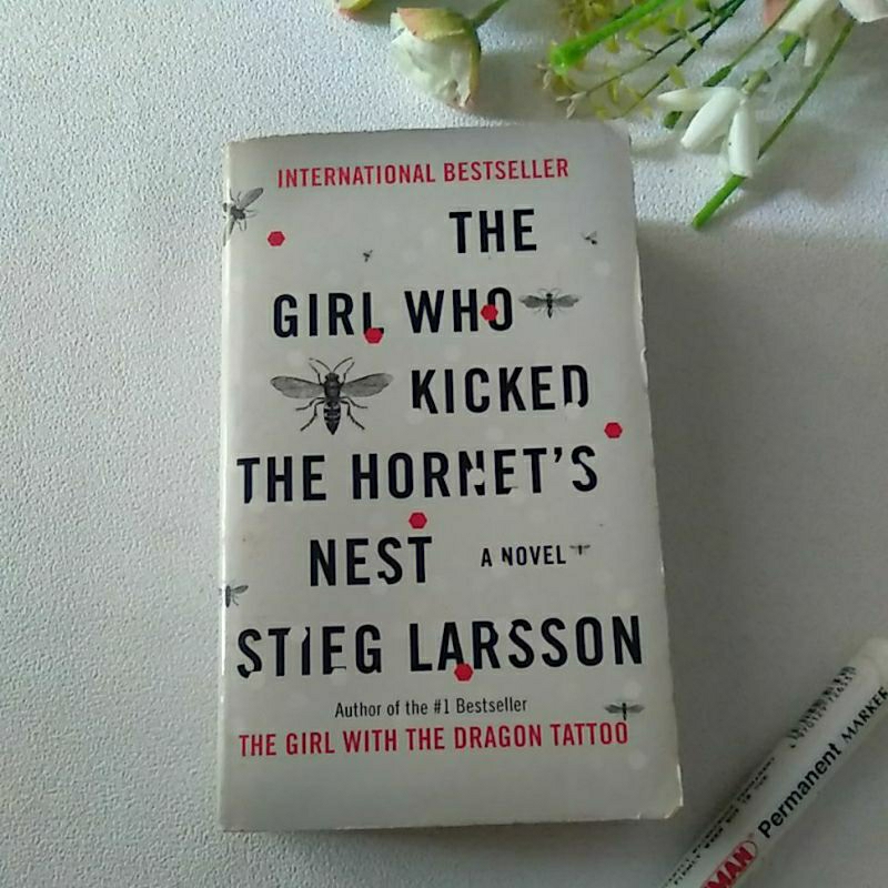 Novel the Girl who kicked the hornets nest stieg Larson preloved