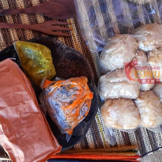 

Pempek Palembang Model Ikan Kakap Isi 5 pcs By Kemplang Tunu Dini Khas Palembang asli 001