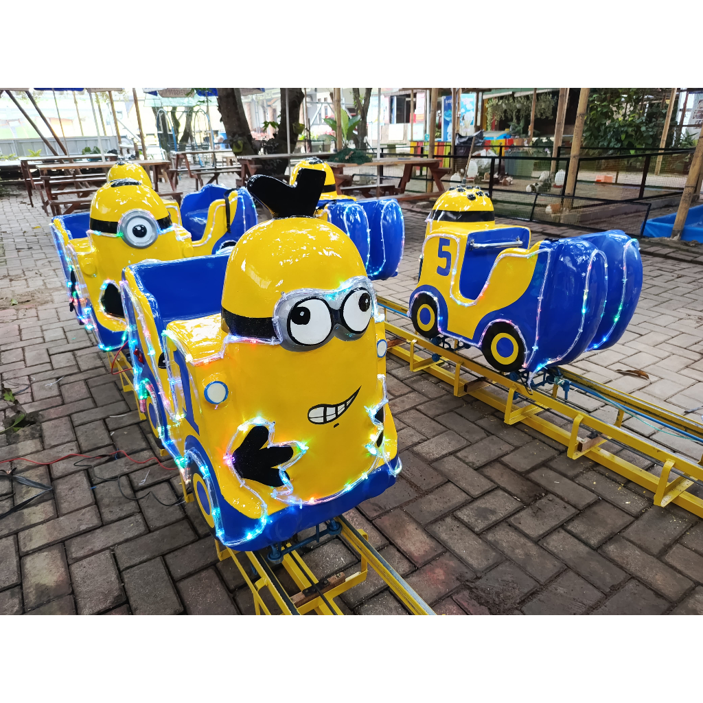 odong kereta lantai minion // menerima jasa pembuatan odong odong kereta lantai harga terjangkau