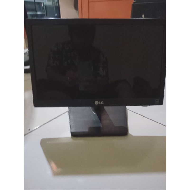 MONITOR 16INCH MURAH BERGARANSI