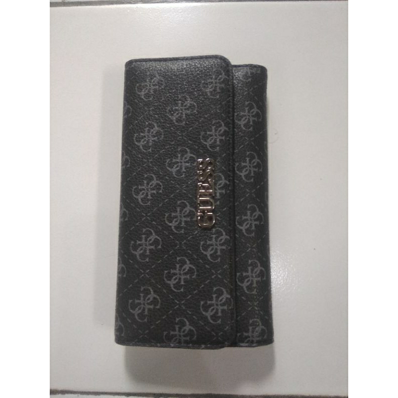 dompet panjang guess
