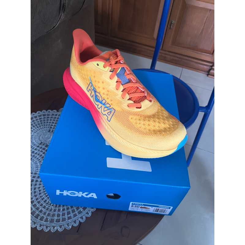 Hoka Mach 6