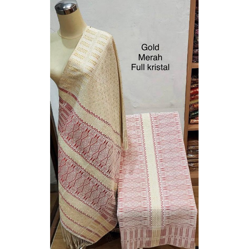 Songket Medan Tumtuman Tarutung Tanpa Sambungan Warna Gold Merah Full Benang Kristal