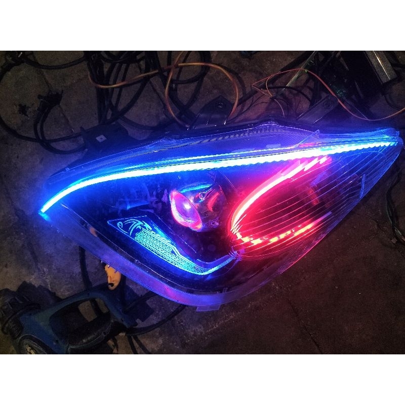 headlamp Avanza lama 2004-2010