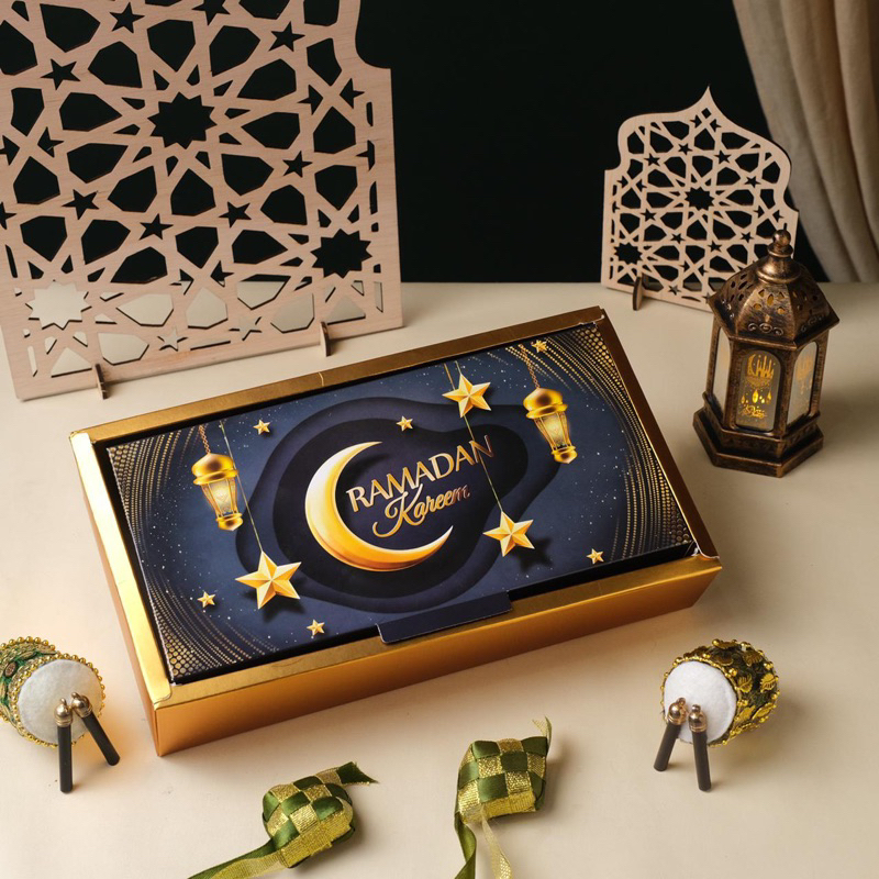 

BOX HAMPERS LEBARAN SOFT BOX IVORY 26x14x5cm