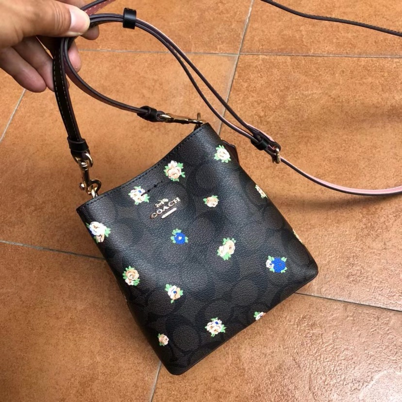 Coach Rose Bucket Bag Printed Bucket Bag