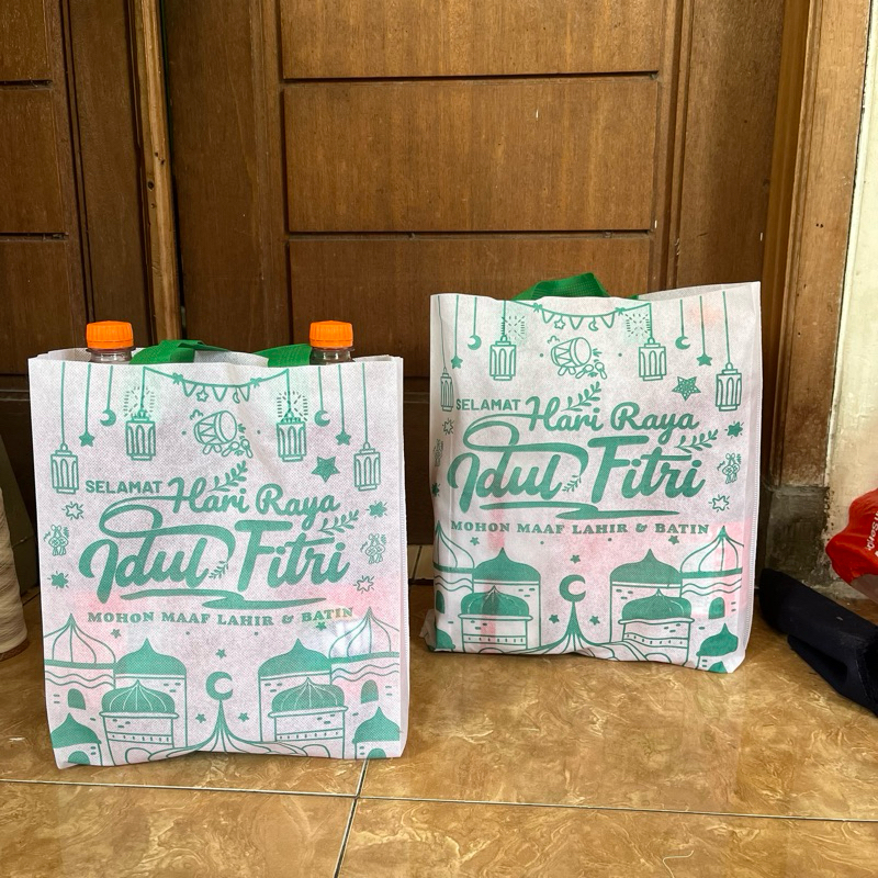 

Goodiebag lebaran Idul fitri 2023 30x40x8 & 38x45x8 -Tas idul fitri-hampers lebaran