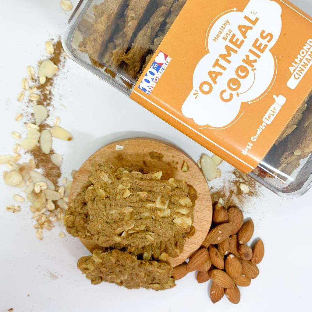 

Beb's Snack Oatmeal Almond Cookies Varian Cinnamon | Cemilan Sehat untuk Diet