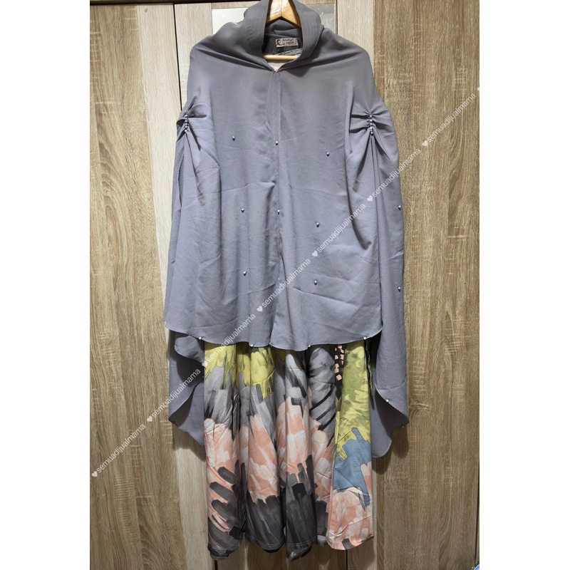 preloved second gamis set khimar harian