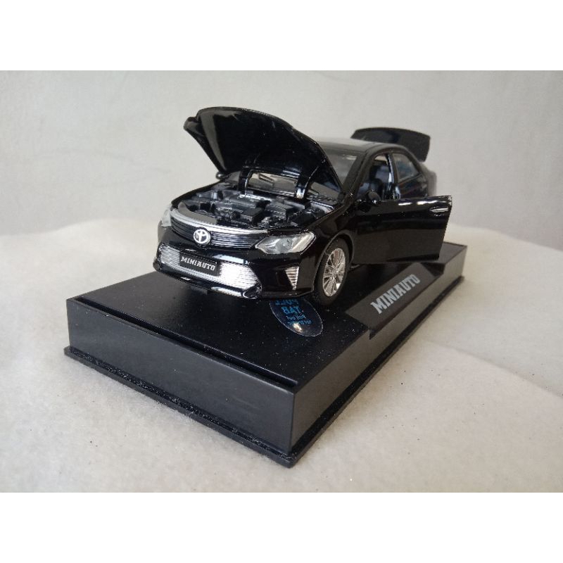Diecast Miniatur Toyota Camry