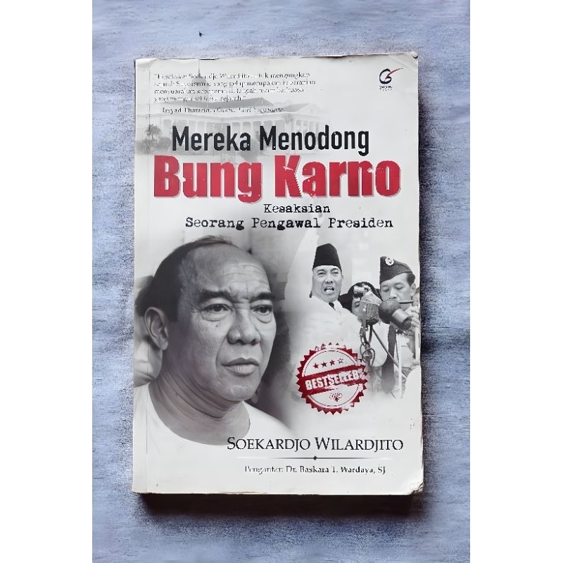 MEREKA MENODONG BUNG KARNO