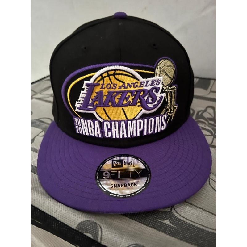 Topi New Era Lakers Champion