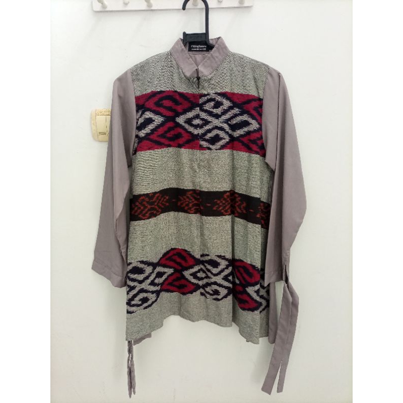 Baju Batik Wanita Merk Fitting Room 11