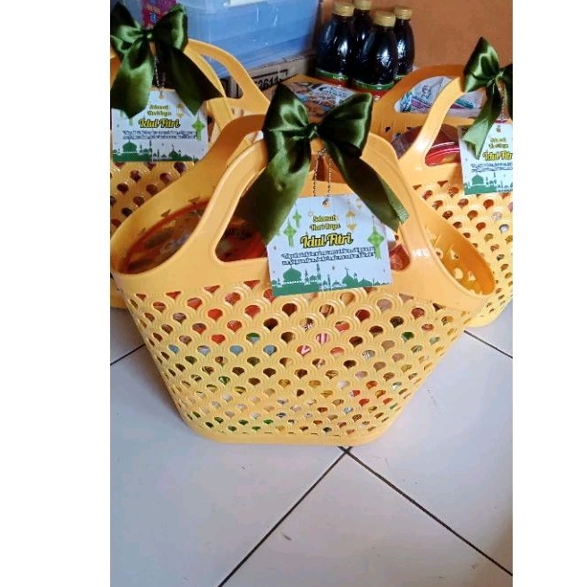 

Paket sembako /parcel natal /parcel lebaran /hampers sembako /