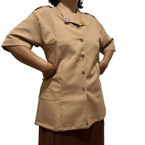 BAJU ATASAN PRAMUKA  PEMBINA/GURU WANITA LENGAN PENDEK