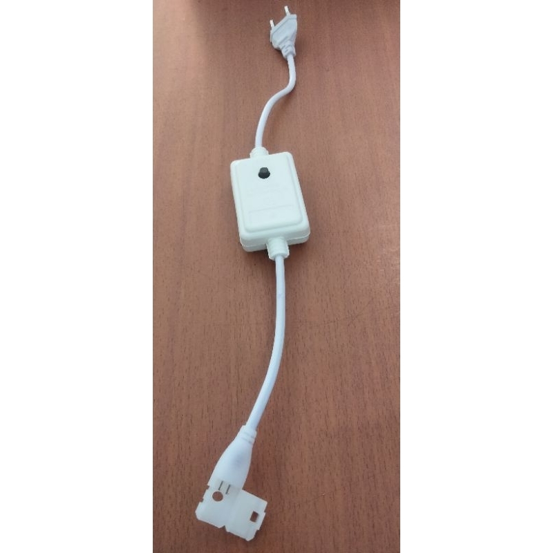 SOKET ADAPTOR LAMPU LED STRIP RGB KEDIP MODEL JEPIT