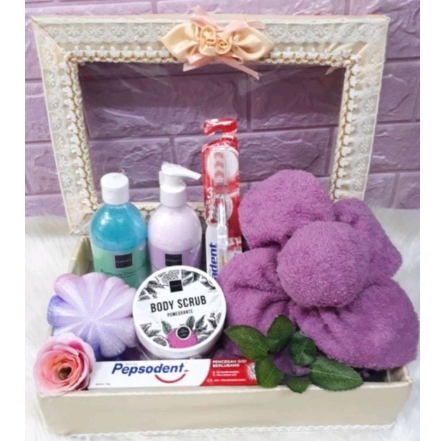 PAKET SESERAHAN ALAT MANDI SCARLEET