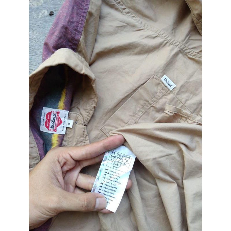 Kemeja Carhart