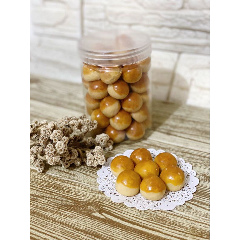 

Nastar nanas (Toples Tabung 650ml)