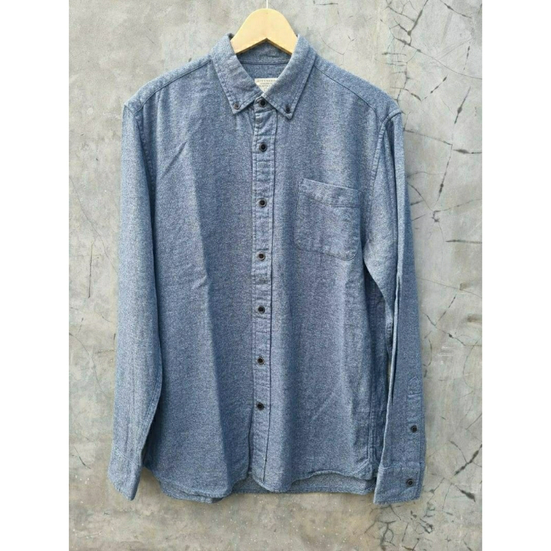 kemeja flanel lengan panjang giordano size M fit L