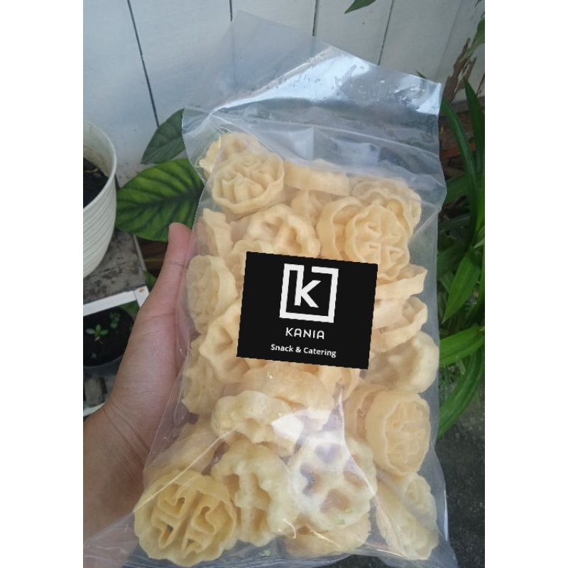 

Kembang Goyang Original/Pandan/Kopi/Strawberry Kania Snack