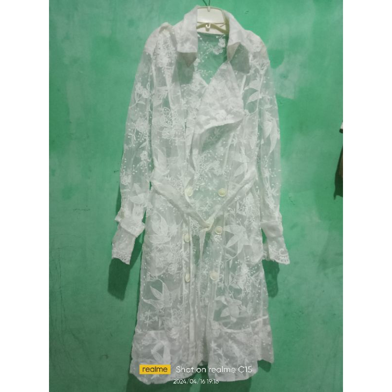 dress premi. ..