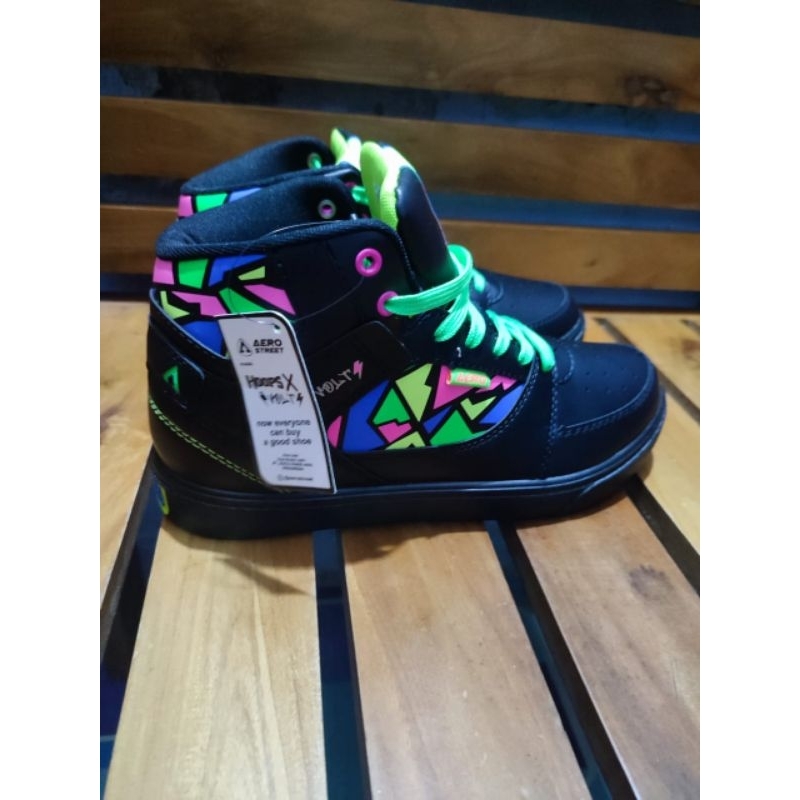 Aerostreet Volt Hitam Neon Hoops High 44