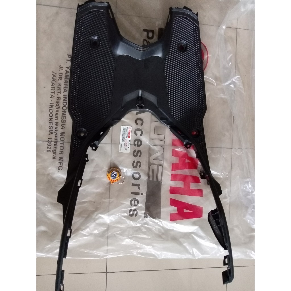 BORDES PIJAKAN KAKI MIO Z/M3 ASLI ORI YAMAHA 2PH-F7481-00
