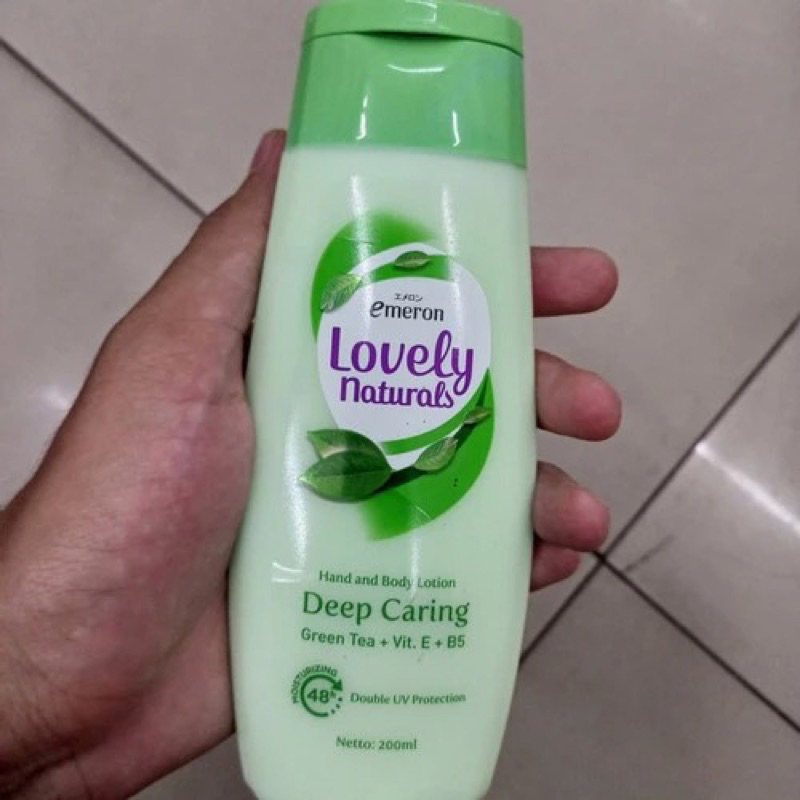 Emeron Lovely Natural Green Hand Body Lotion [120 mL]