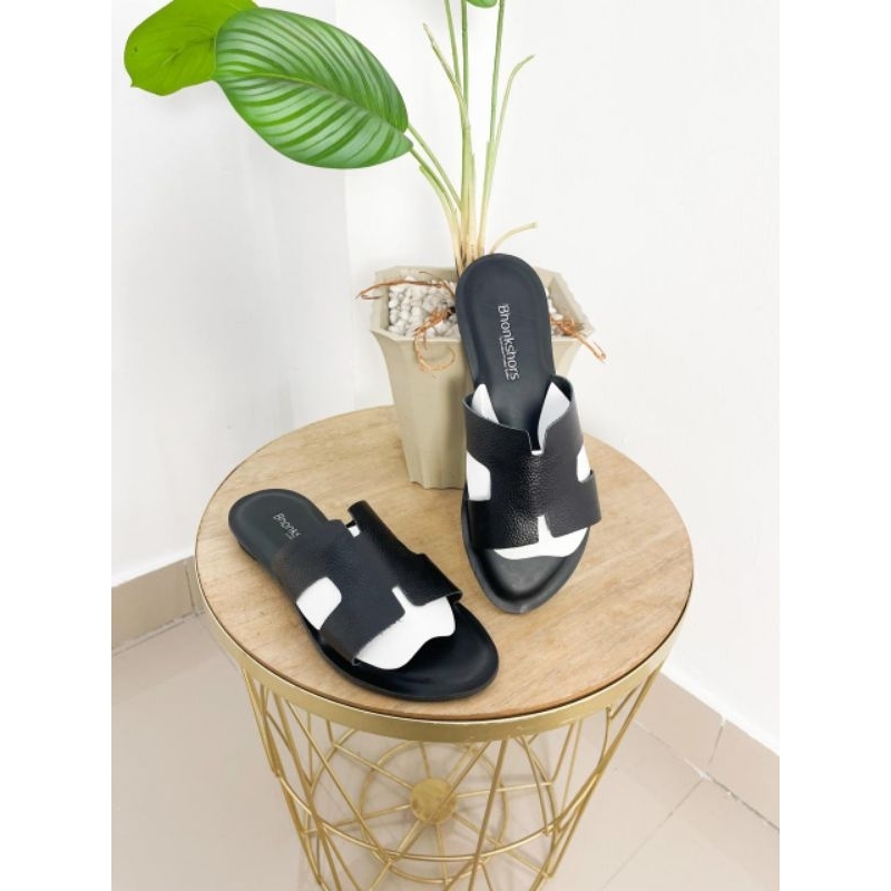 SANDAL KULIT WANITA BHONKSHORS HERMEES FLAT