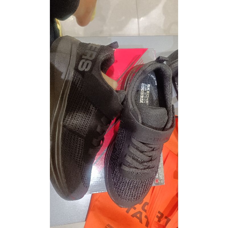 Skechers Full Black Kids size 35