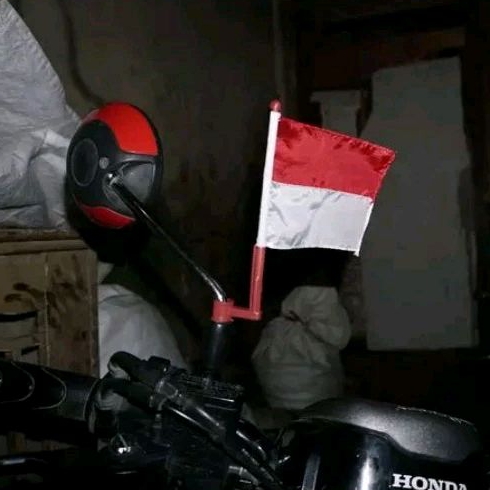 bendera merah putih buat di spion motor/bendera merah putih mini plus tiang/bendera merah putih keci