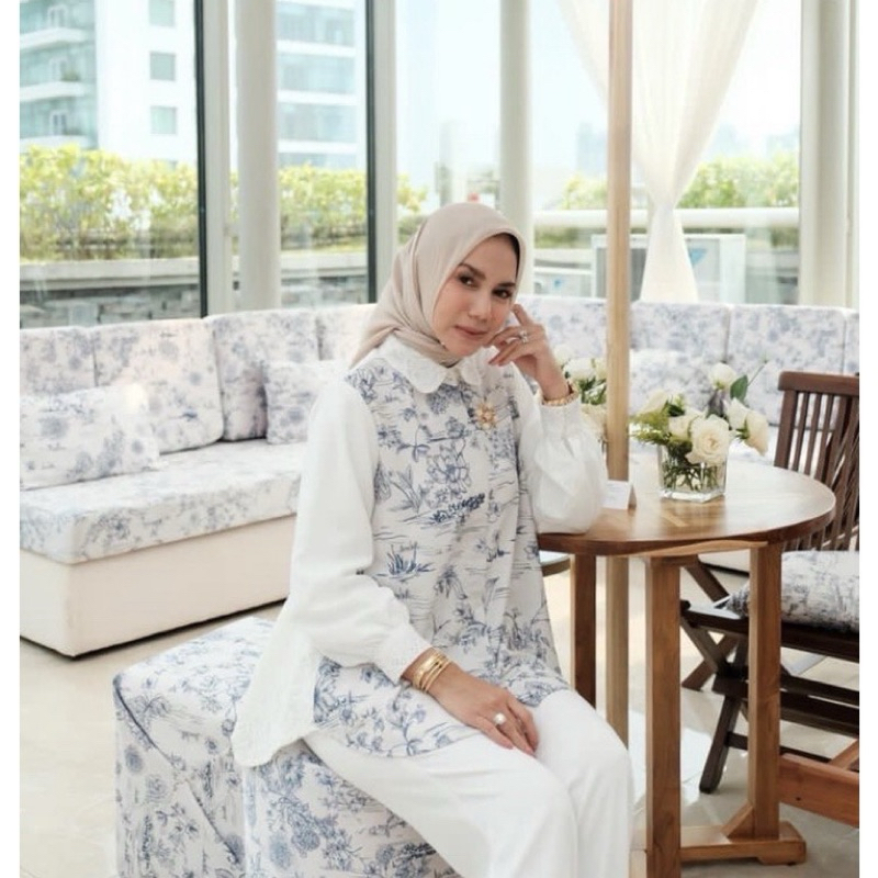 PL Tudejul Bloom Shirt Ivory Size  XL by Vanilla Hijab