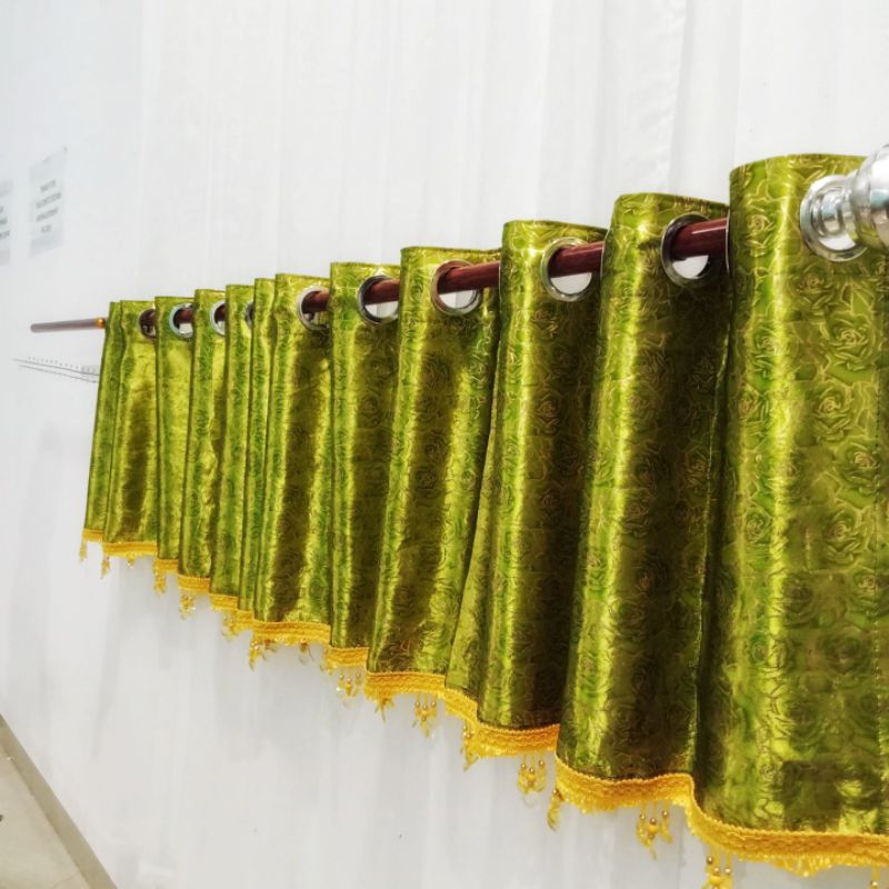 Gorden atas Pintu  jendela rumah warna hijau merahGorden poni loster jendela atas pintu pentilasi mi