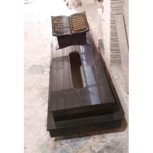 KIJING MAKAM BATU HITAM