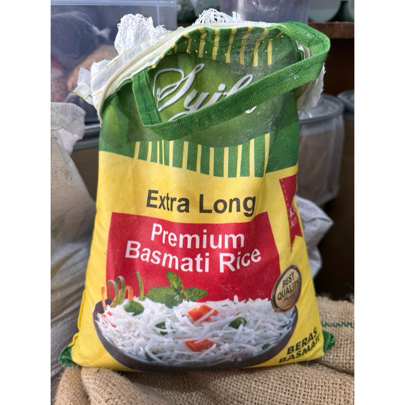 

Basmati Rice / Basmati Rice Extra Long Grains / Beras India Repack 1kg