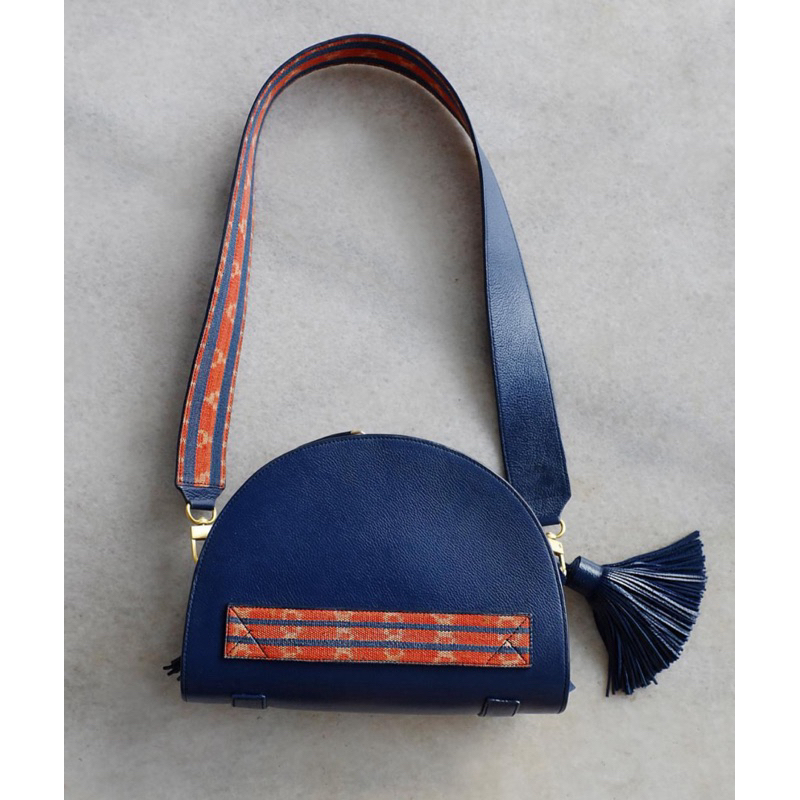 MERAKI GOODS Halvo Ikat Clutch/Bag Blue