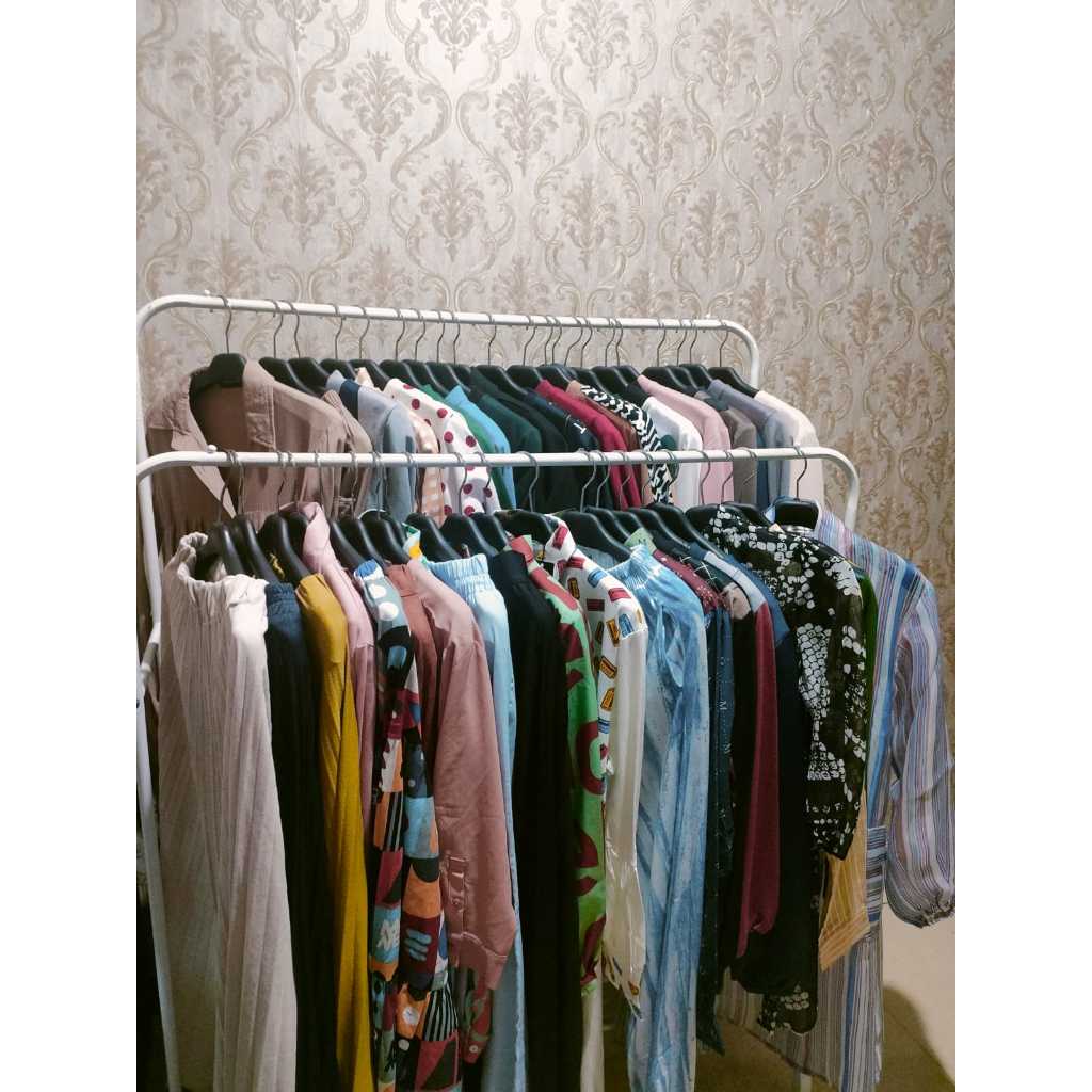 PRELOVED BAJU DEENAY SWEATER